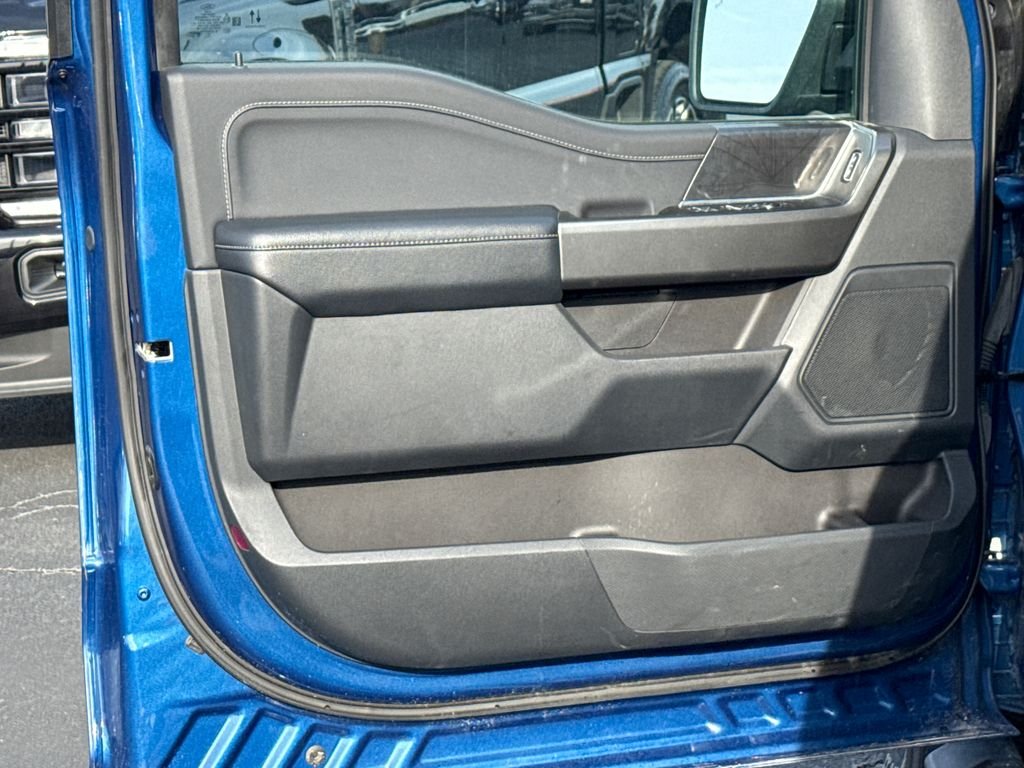 Used 2023 Blue Ford XLT image 10