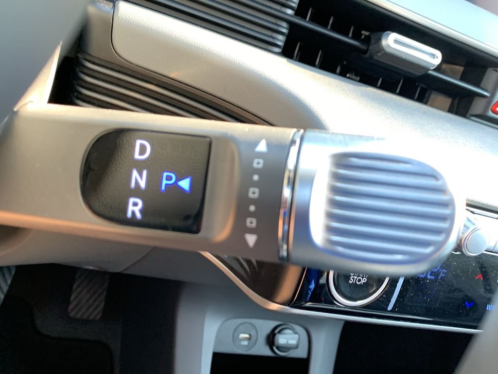 2024 Hyundai IONIQ 5 SE - Photo 28
