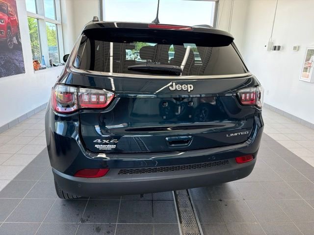 New 2026 Fathom Blue Pearl-Coat Exterior Paint Jeep Limited image 4
