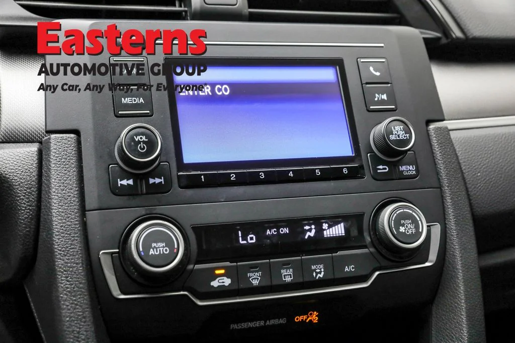 Used 2018 Silver Honda LX image 18