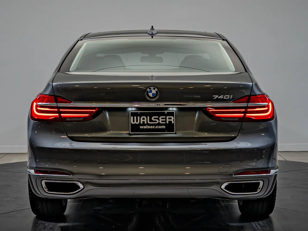 Used 2016 Gray Metallic BMW 740i image 6