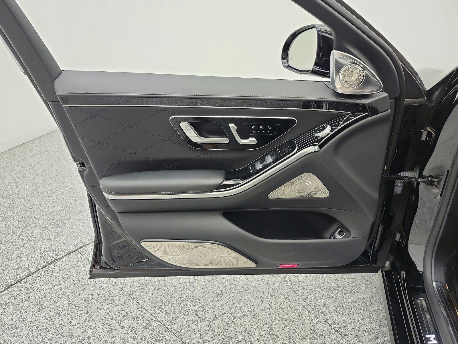 Certified Used 2021 Black Mercedes-Benz Maybach S 580 4MATIC® Sedan image 12