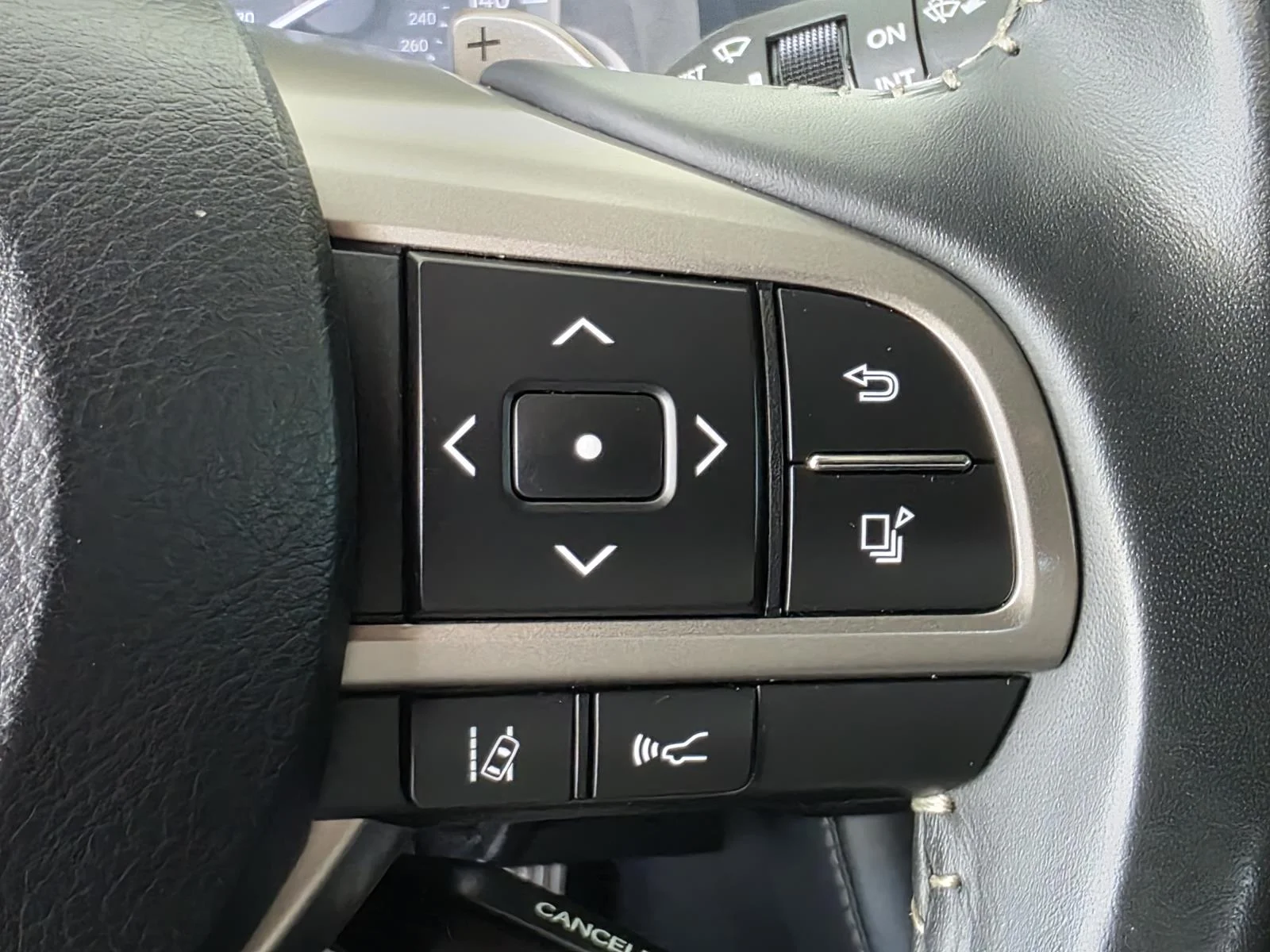 Certified Used 2022 Mica Lexus 350 image 28