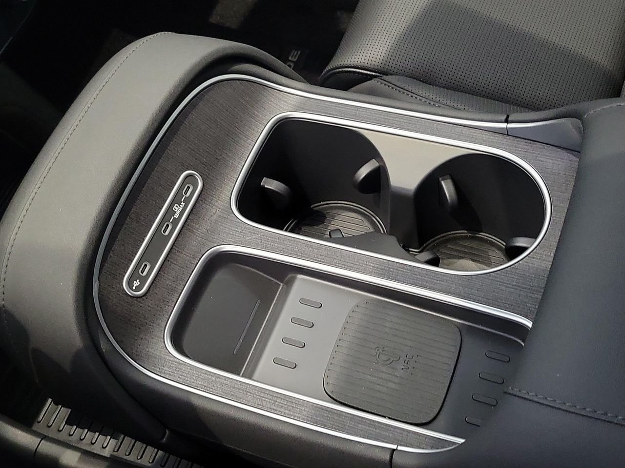 New 2026 Creamy White Pearl Hyundai Limited AWD image 11