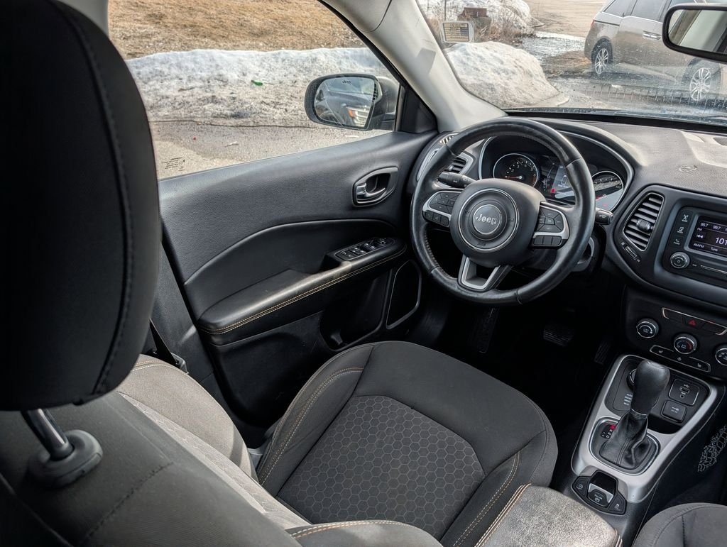 Used 2018 Black Jeep Sport image 9