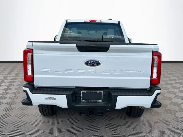 New 2026 Oxford White Ford XL image 5