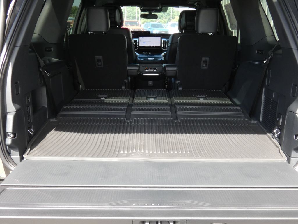 New 2026 Marsh Gray Ford Platinum® image 40