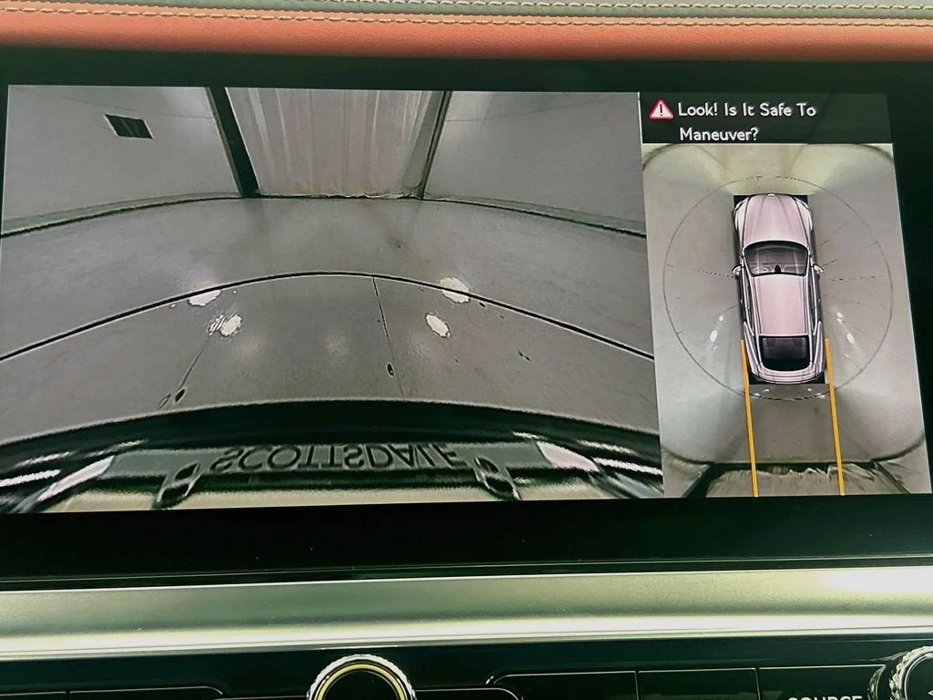 Used 2023 Spectre Metallic Bentley  image 15