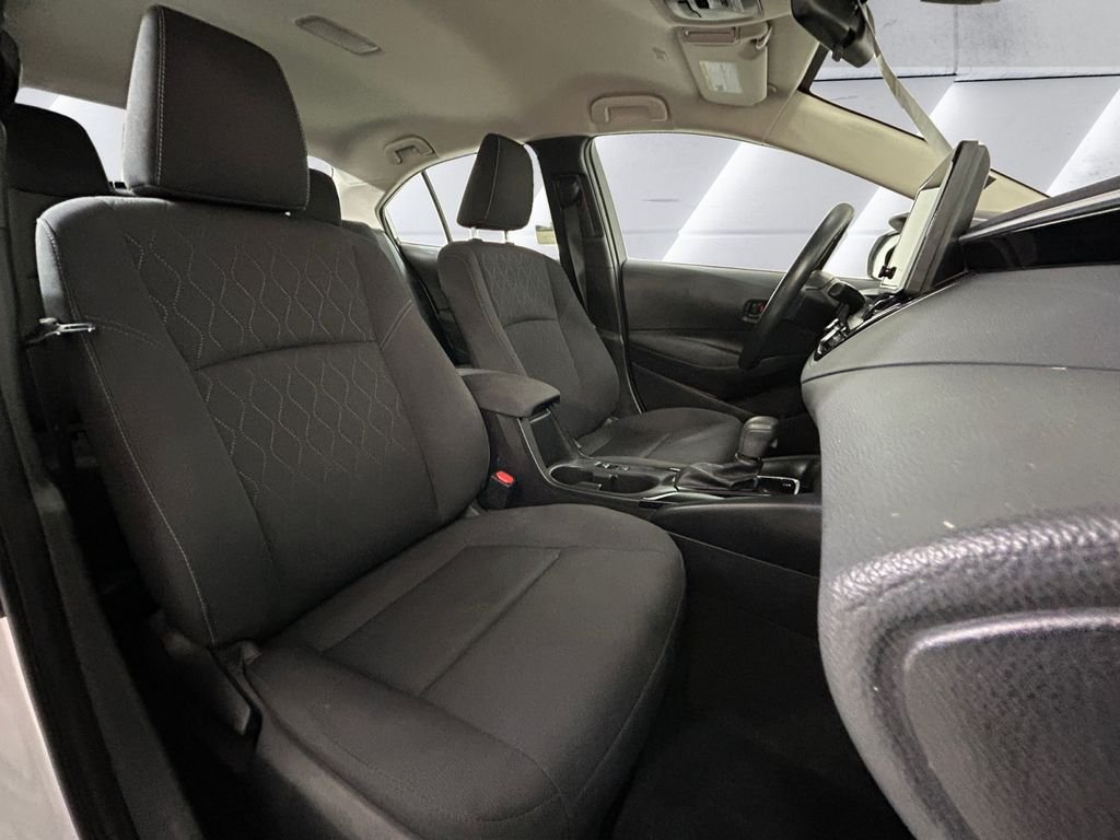 Used 2023 White Toyota LE image 14