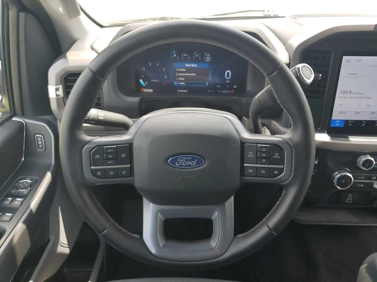 Used 2025 Black Ford XLT image 16