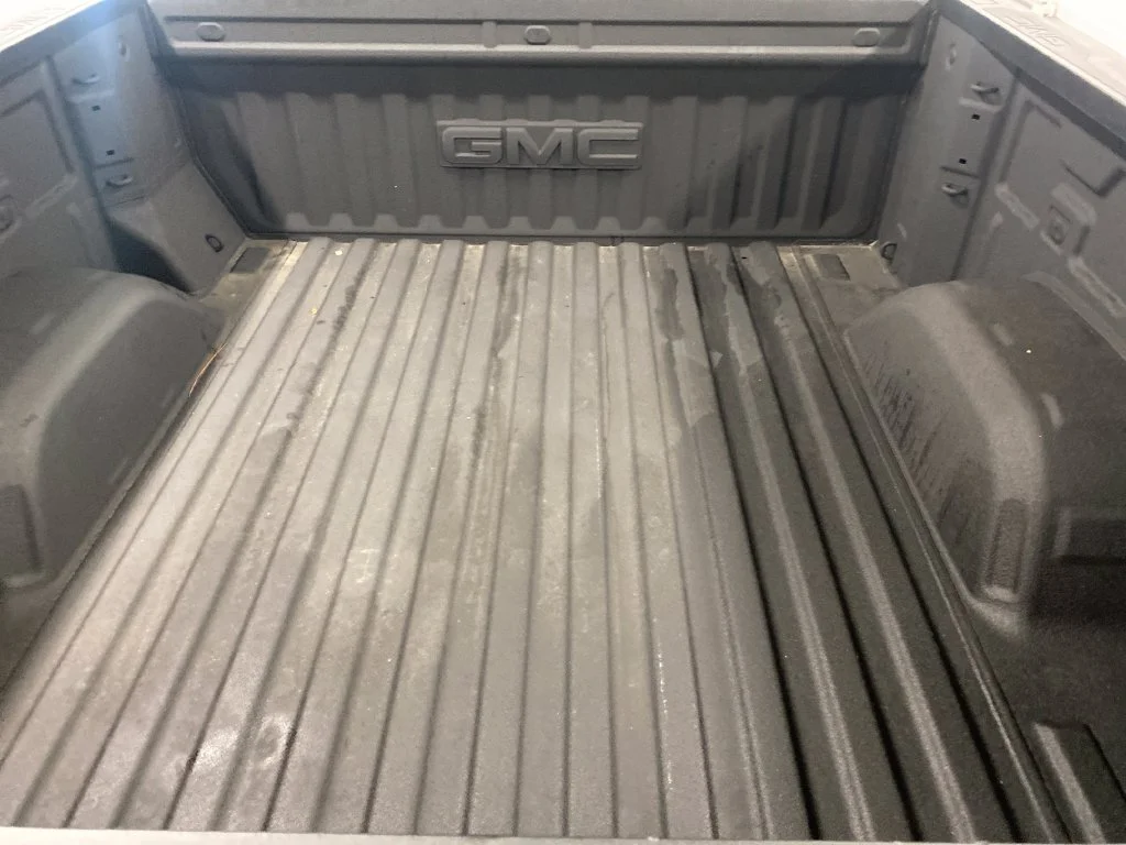 Used 2025 Black GMC SLT image 9