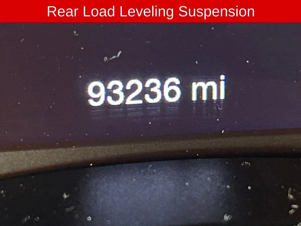 Used 2022 White Dodge SXT image 7