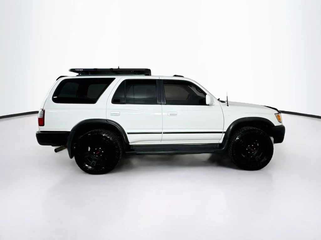 Used 1997  Toyota SR5 image 8