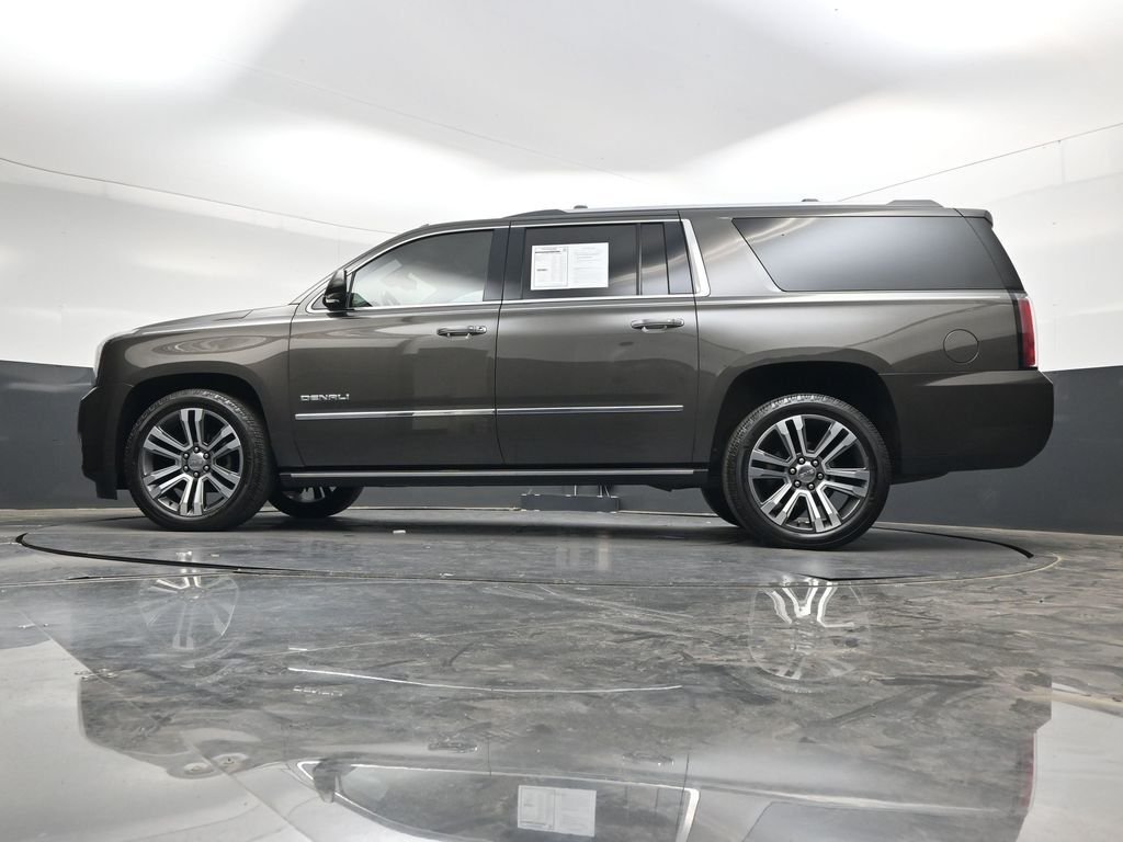 Used 2019 Gray GMC Denali image 40
