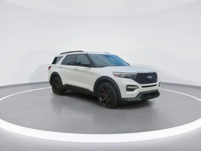 Used 2023 White Ford ST image 2