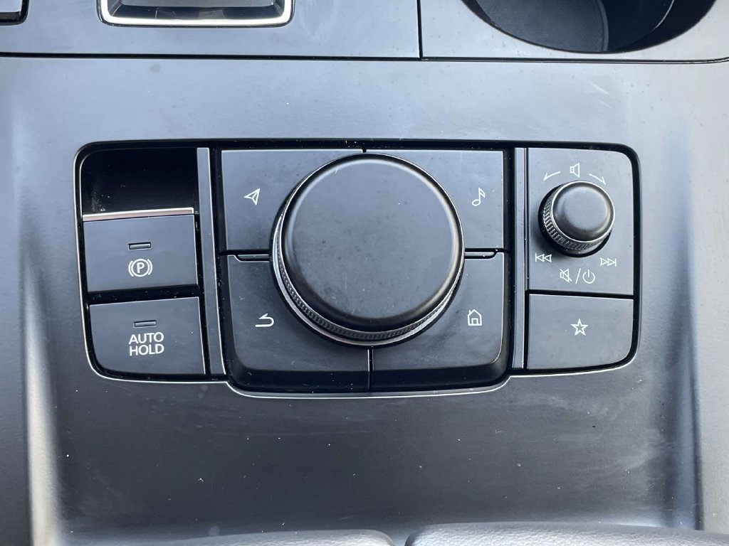 Used 2024 Black Mazda 3.3 Turbo Select image 31