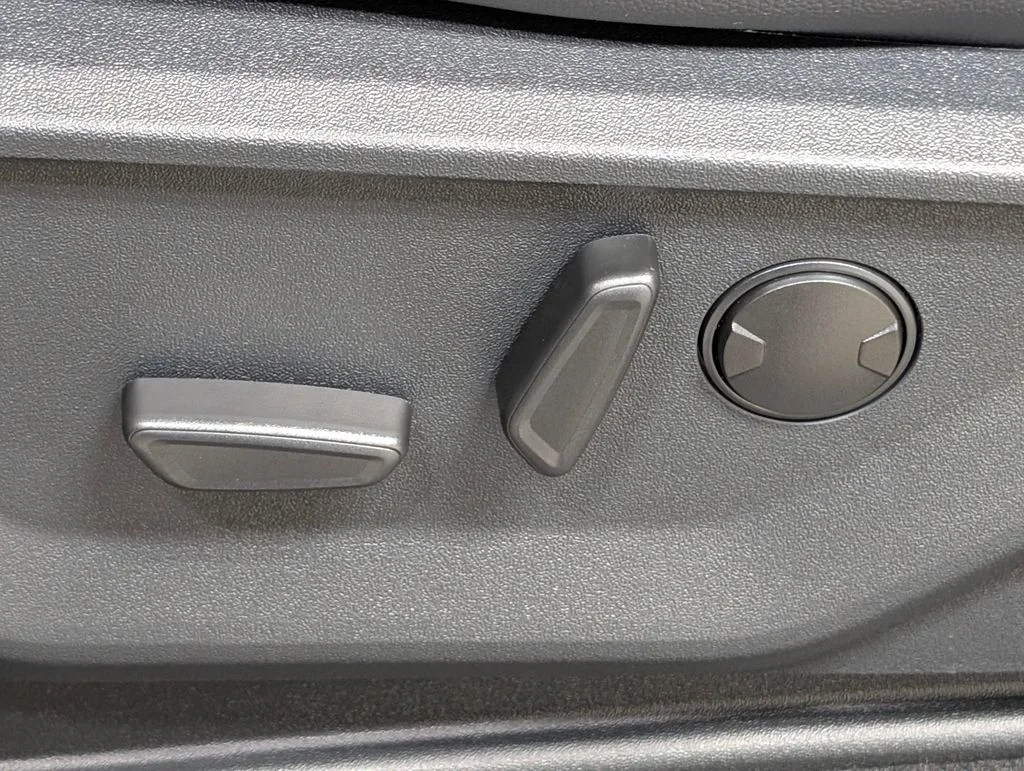 New 2026 Marsh Gray Ford F-250® Lariat® image 17