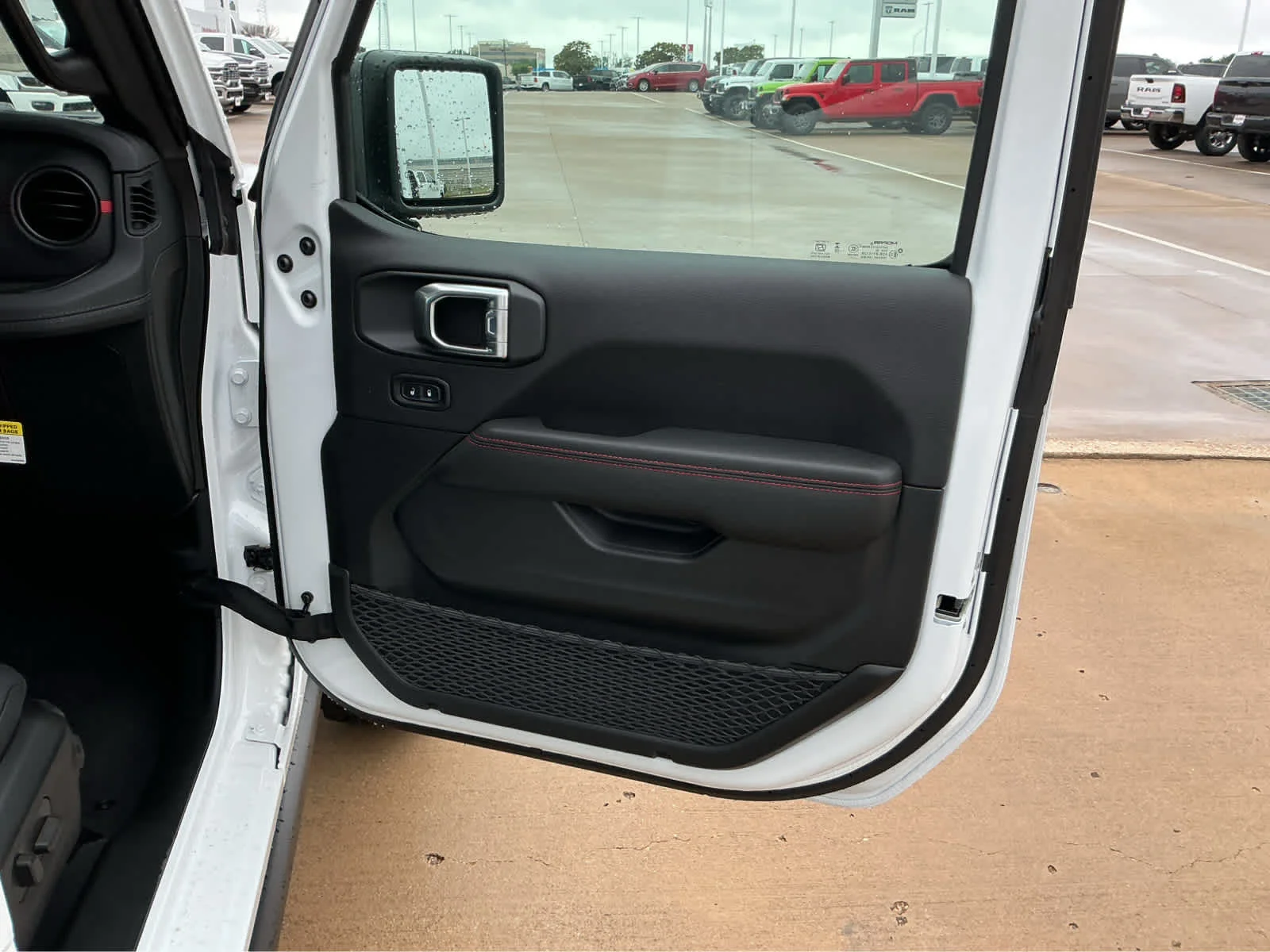 New 2026 Bright White Clearcoat Jeep Rubicon image 22