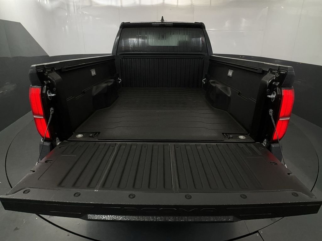 2026 Toyota Tacoma SR5 - Photo 28