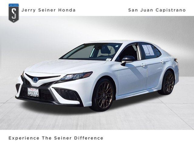 2023 Toyota Camry Hybrid SE