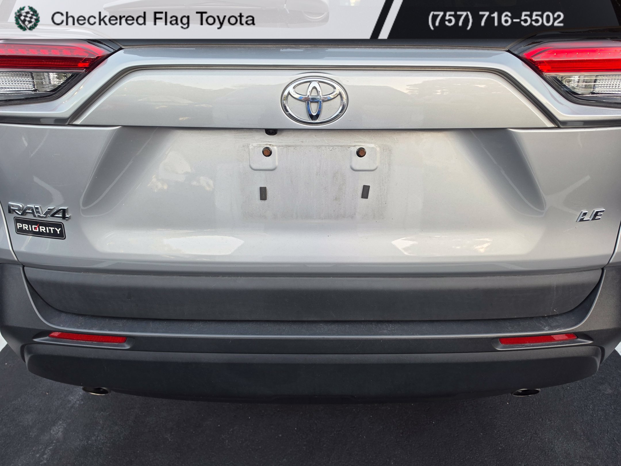 Used 2022 Silver Sky Metallic Toyota LE image 7