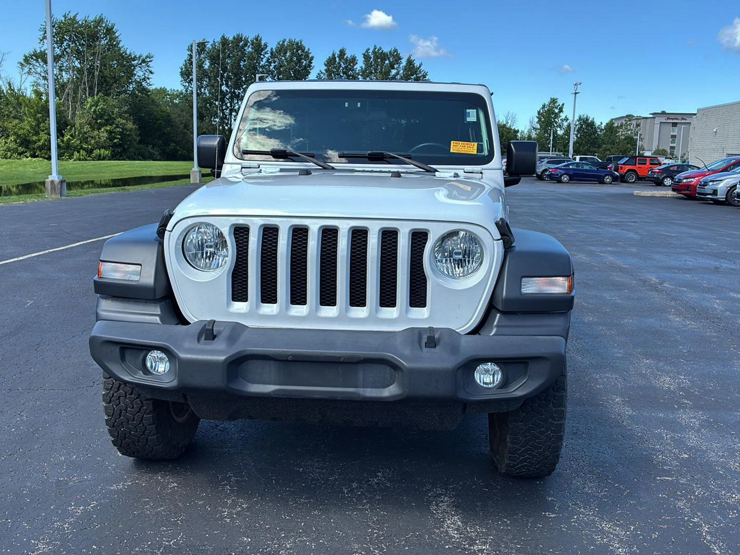 Used 2018 Bright White Clearcoat Jeep Sport S image 22
