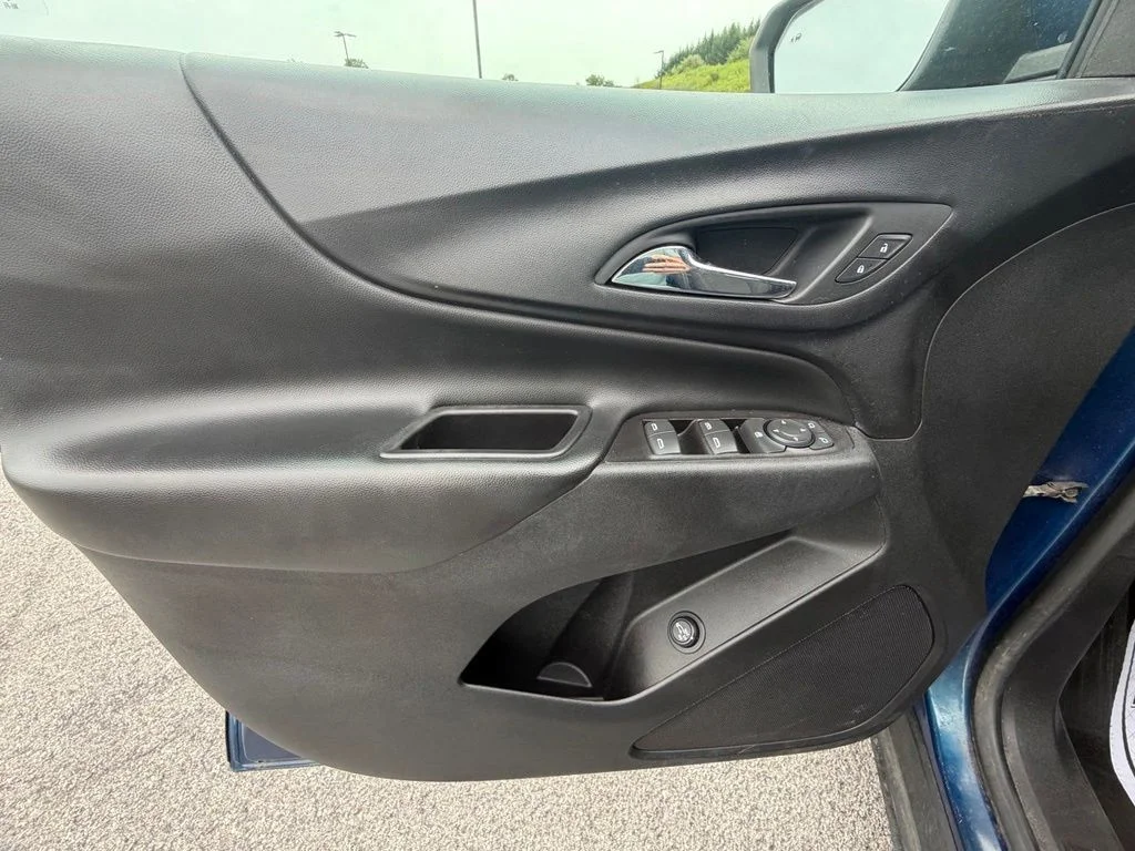 Used 2019 Blue Chevrolet LT image 14