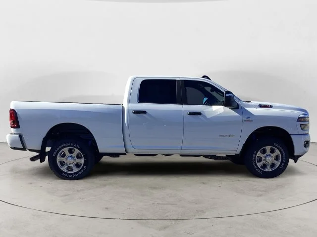 New 2027 White Ram BIG HORN CREW CAB 4X4 6