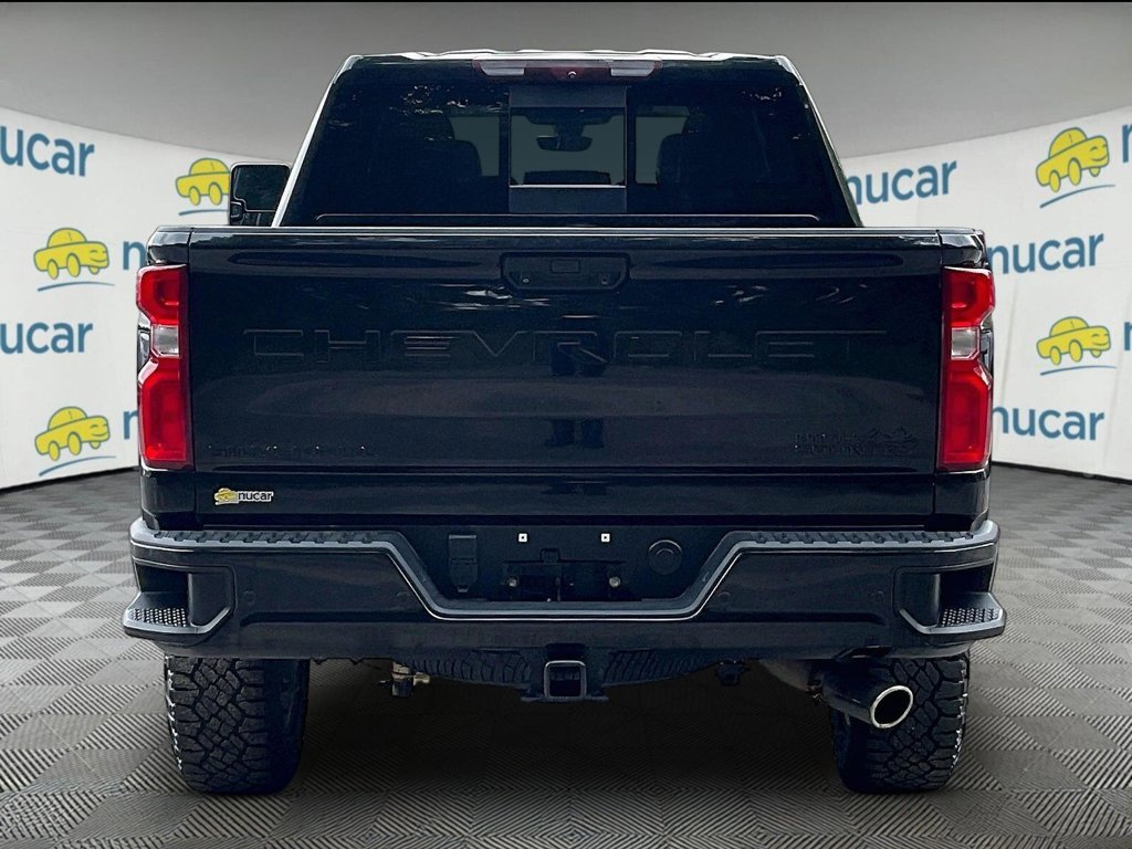 Used 2022 Black Chevrolet High Country image 5