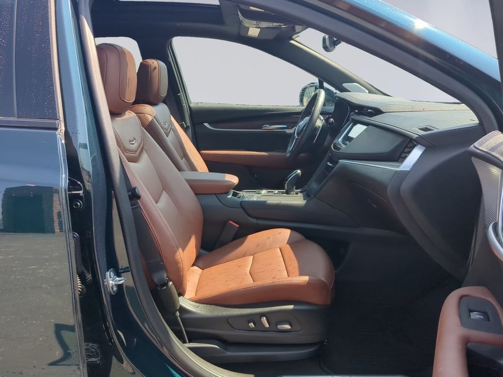 Used 2025 Blue Cadillac Sport image 19