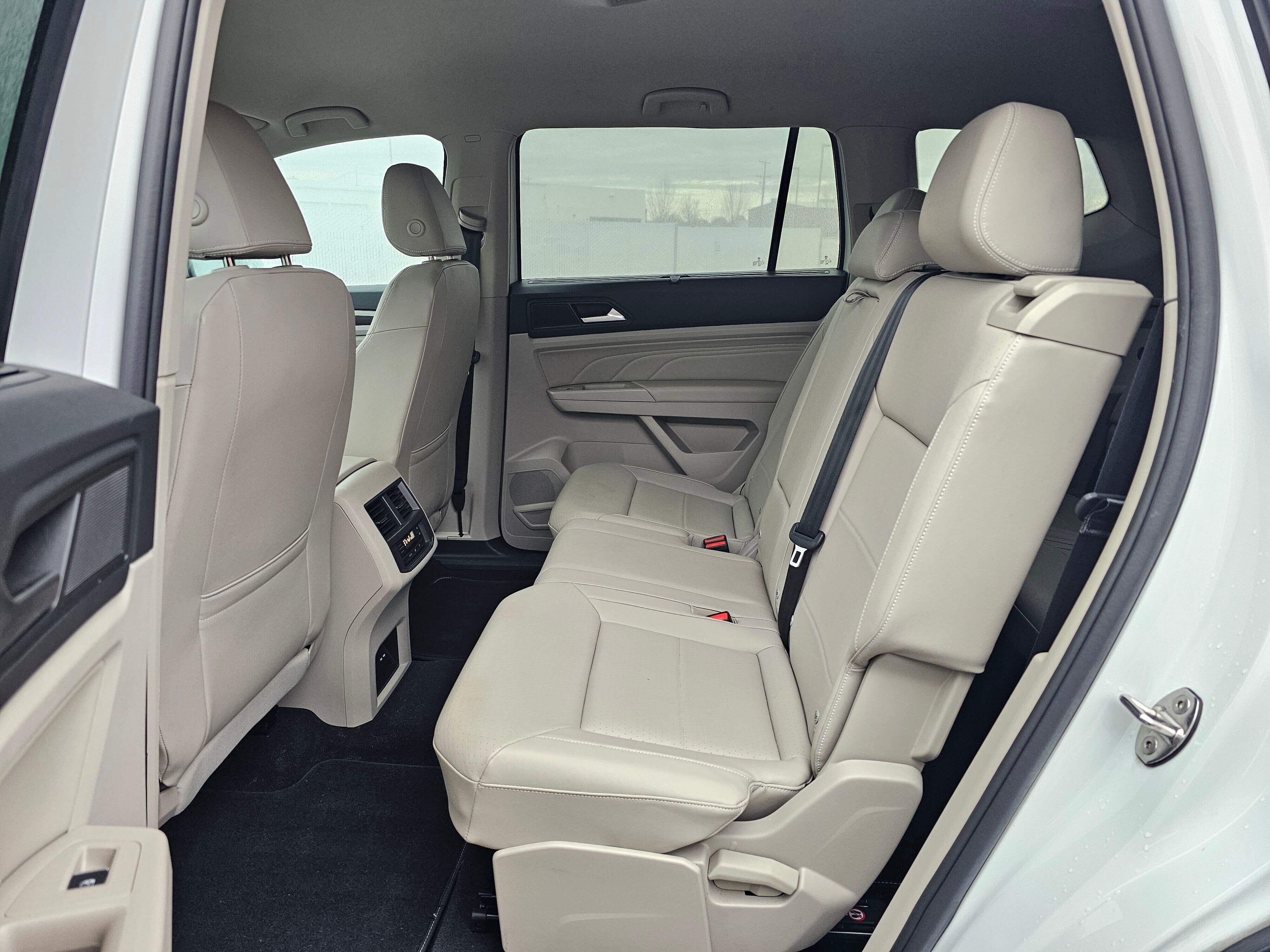 2023 Volkswagen Atlas SE w/Tech - Photo 13