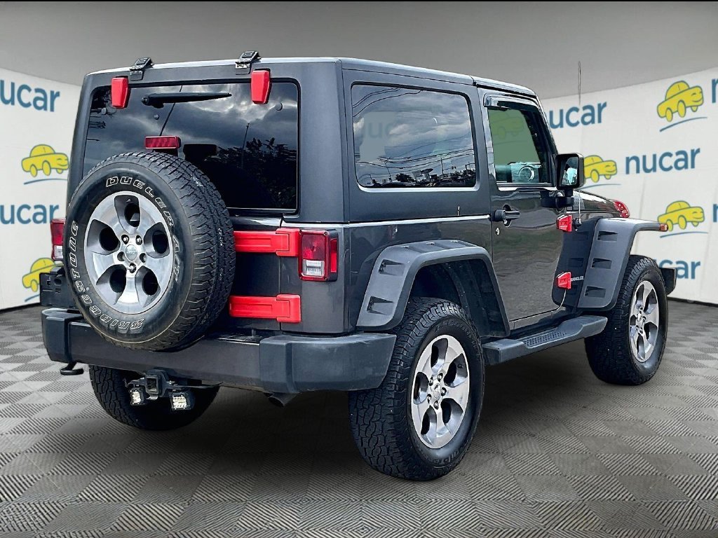 Used 2017 Granite Crystal Metallic Clearcoat Jeep Sahara image 6
