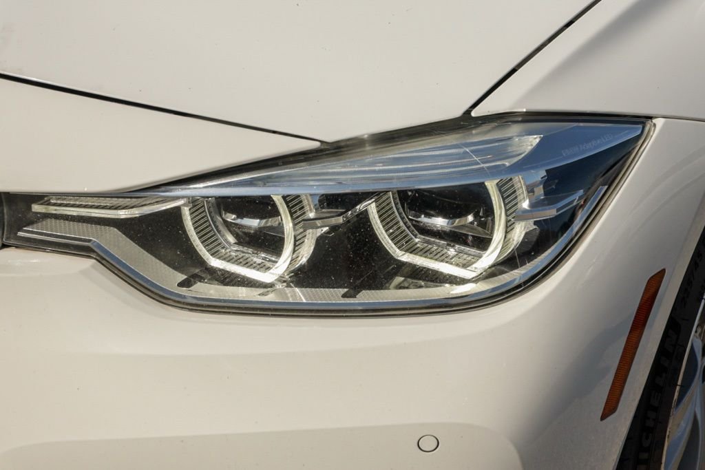 Used 2016 White BMW 328i image 9