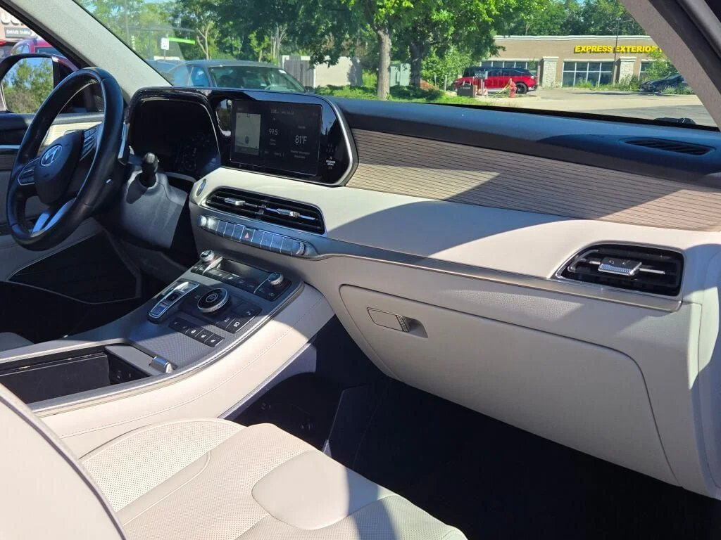 Used 2021 Red Hyundai Limited image 7