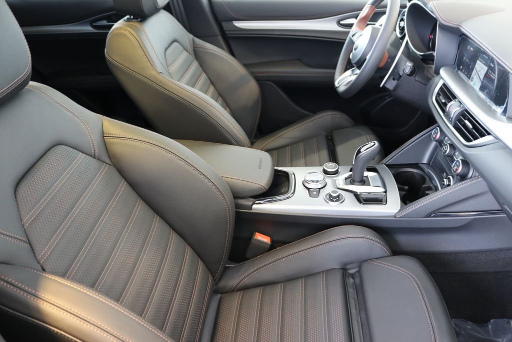2025 Alfa Romeo Stelvio Intensa - Photo 44