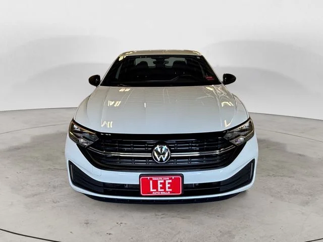 Used 2024 Pure White Volkswagen 1.5T Sport image 9