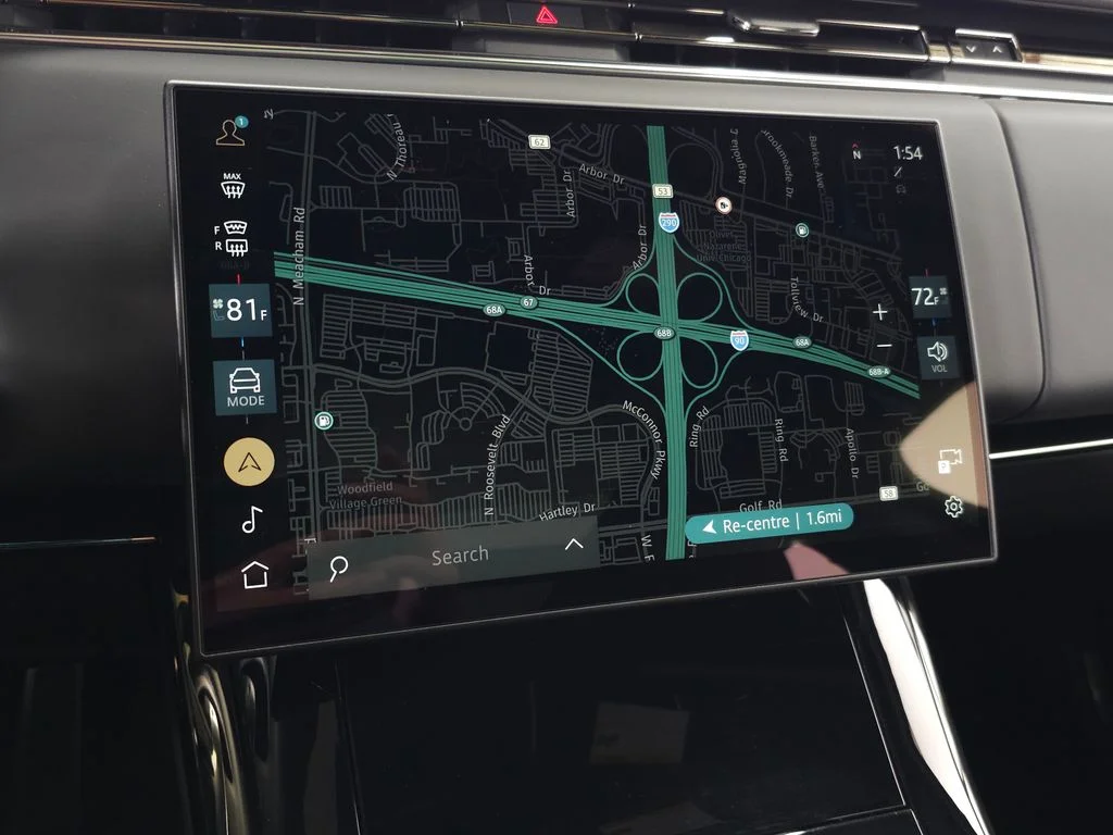 Certified Used 2025 Gray Land Rover Dynamic SE image 28