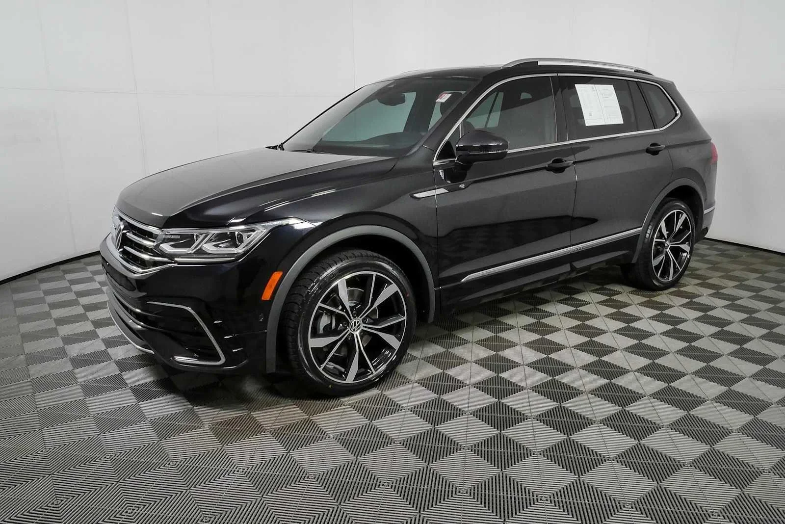 Certified Used 2023 Deep Black Pearl Volkswagen SEL R-Line image 28