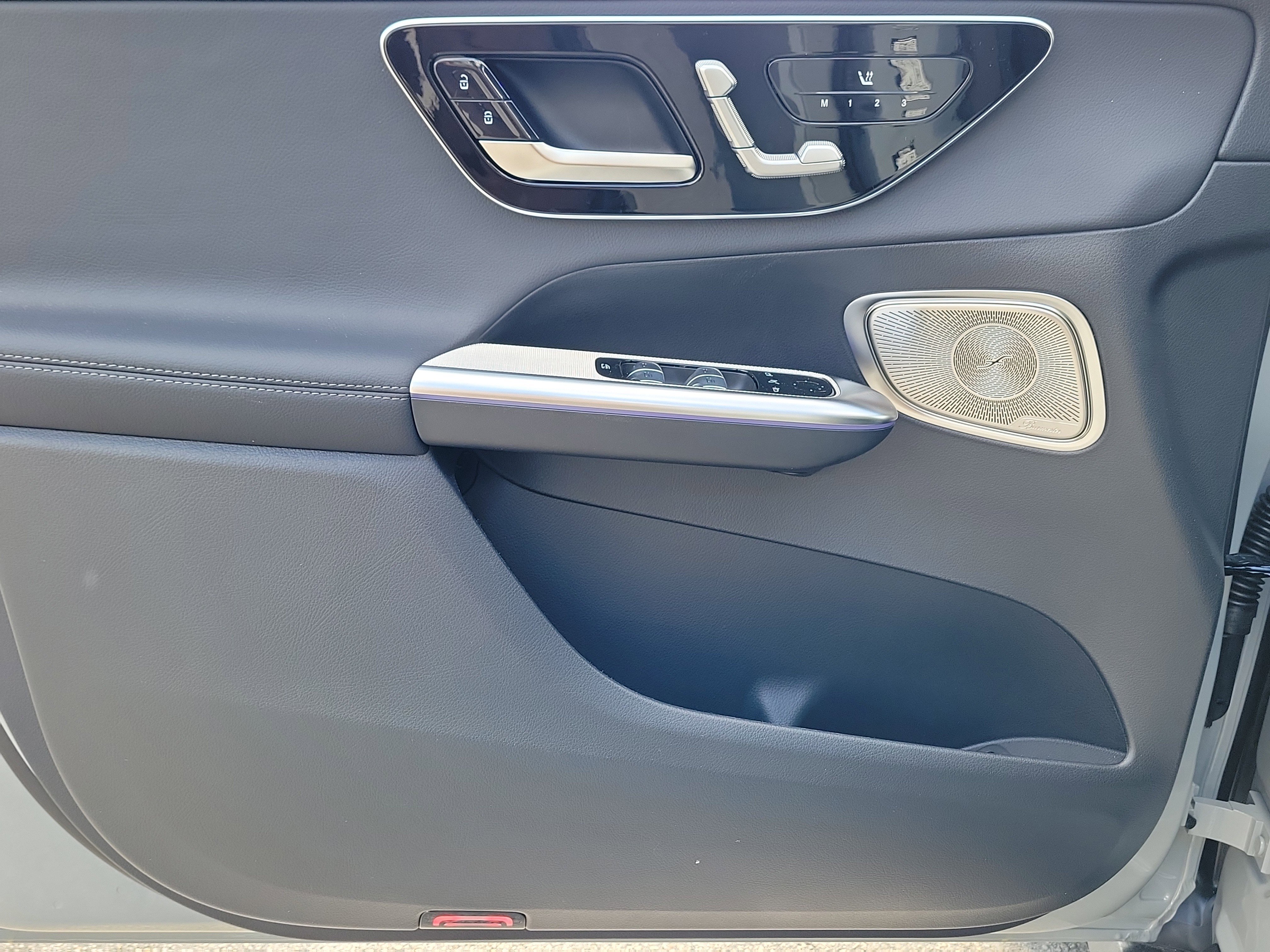 New 2026 MANUFAKTUR Alpine Grey Mercedes-Benz GLC 300 image 16