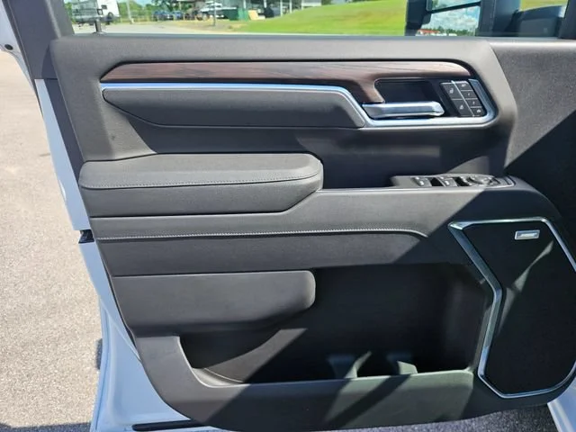 New 2026 Summit White GMC SLT image 9