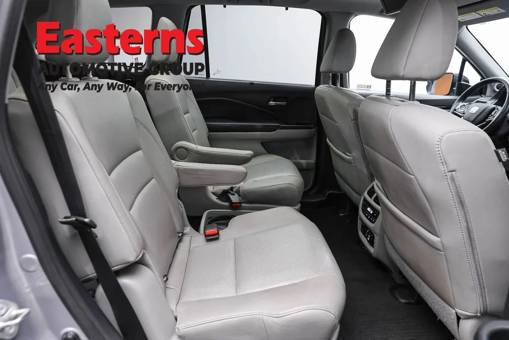 Used 2019 Silver Honda Elite image 25