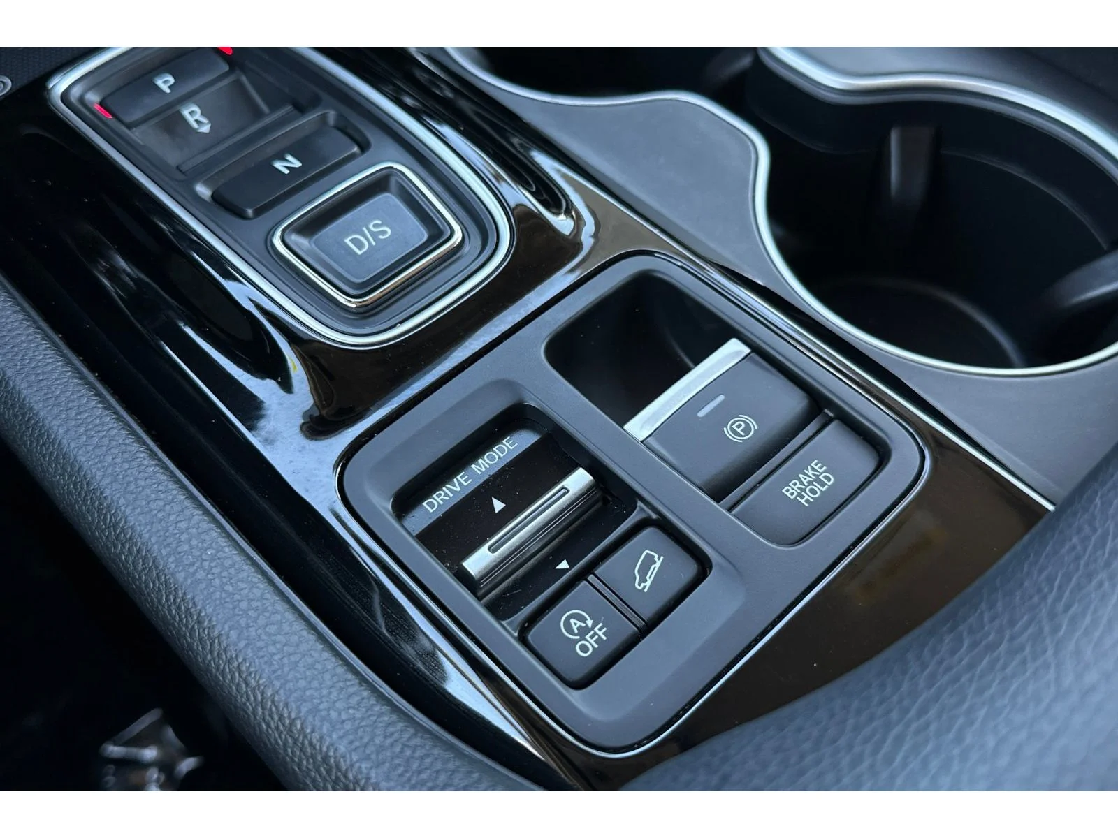 Used 2024 Crystal Black Pearl Honda Touring image 33