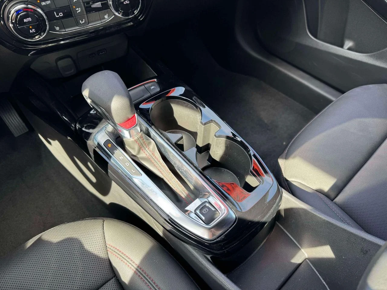Used 2026 Sterling Gray Metallic Chevrolet FWD 2RS image 31