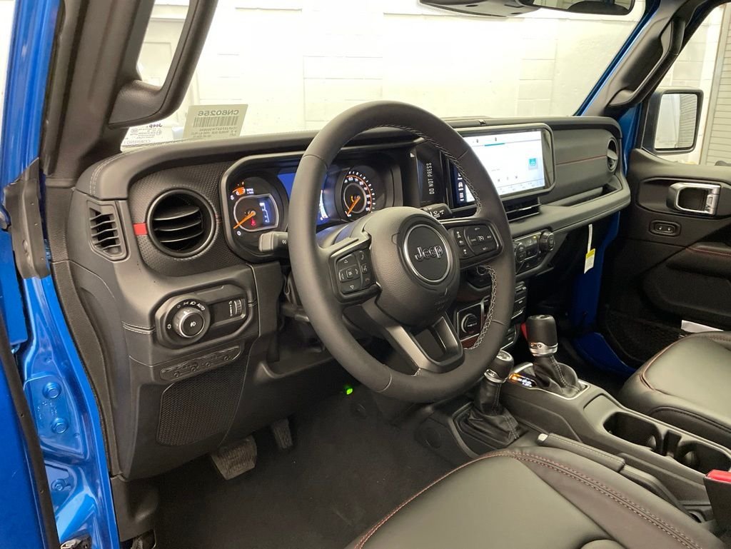 New 2026 Hydro Blue Pearl-Coat Exterior Paint Jeep Rubicon image 16