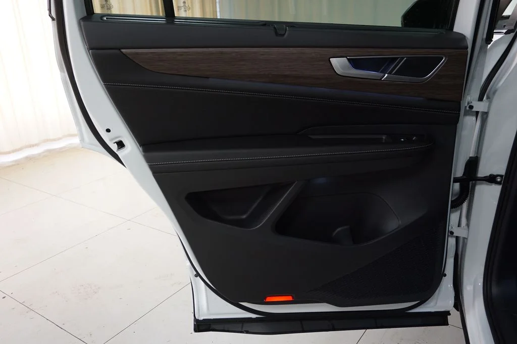 New 2026 Opal White Volkswagen 2.0T SEL image 30
