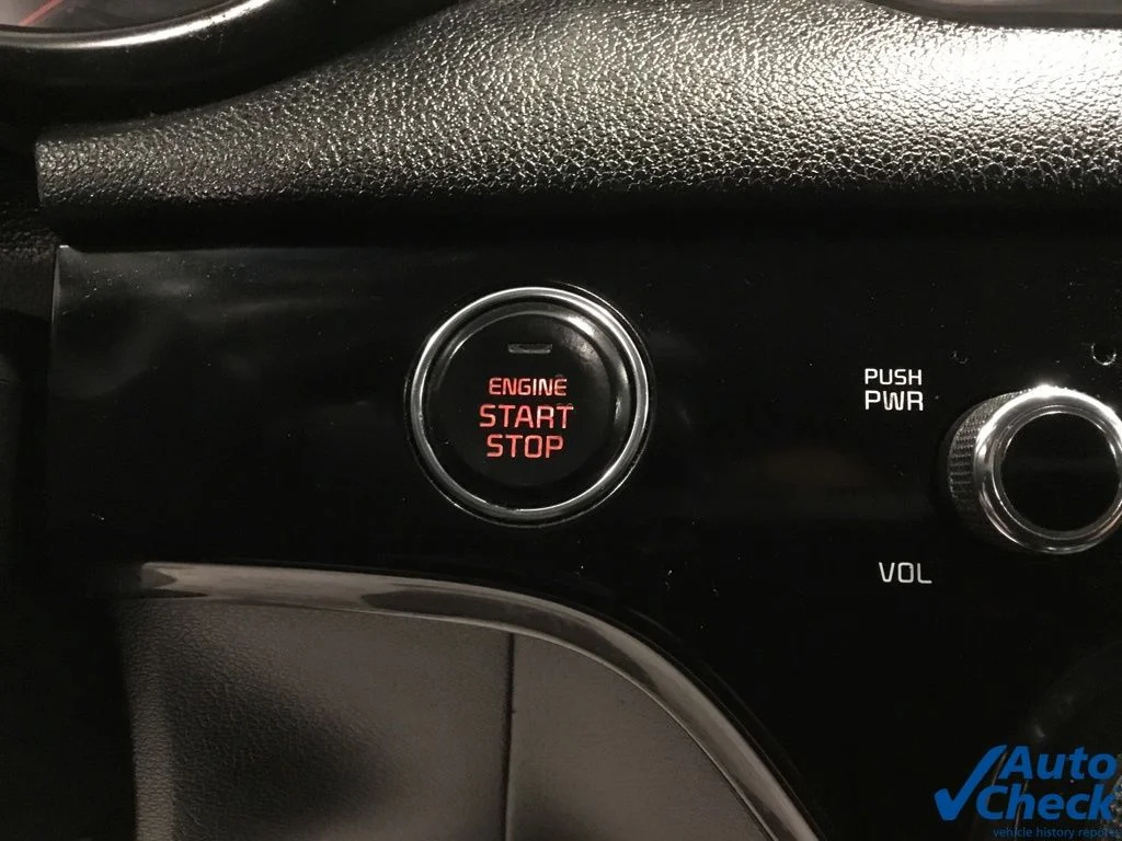 Used 2018 White Kia EX image 46