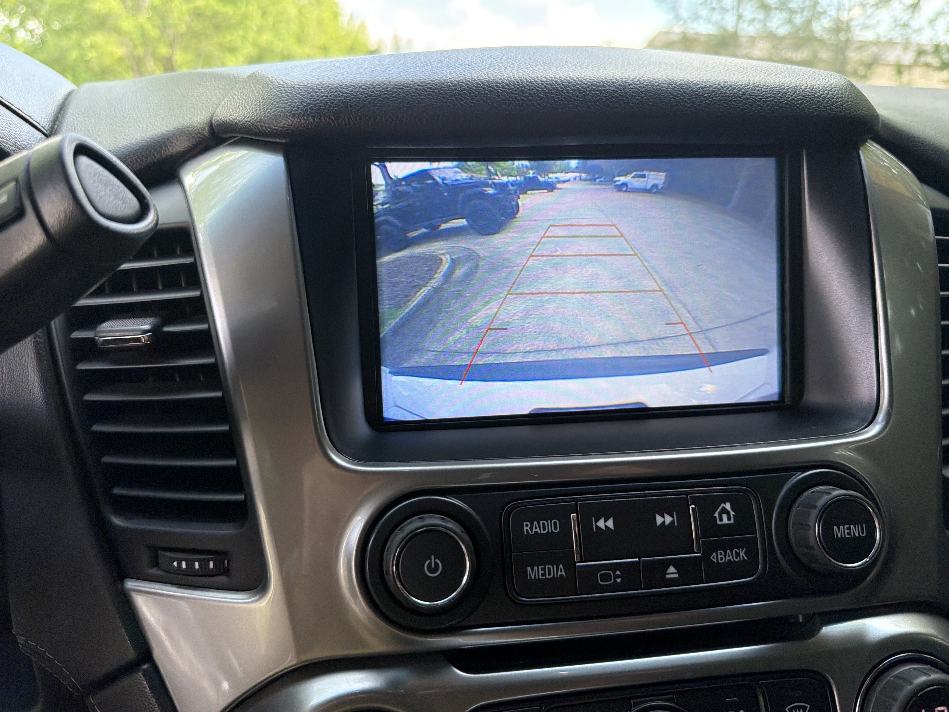 Used 2019 Summit White Chevrolet LS image 29