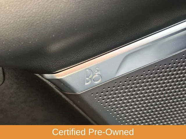 Used 2025 White Ford Platinum image 39