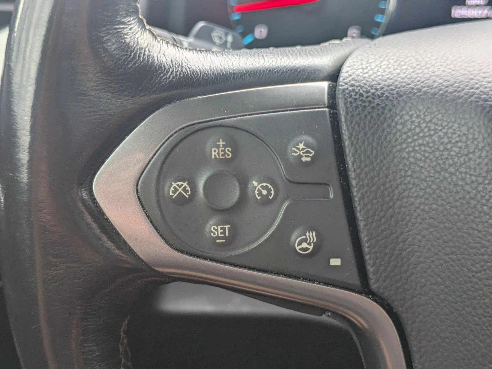 Used 2018 Satin Steel Metallic Chevrolet Premier image 30