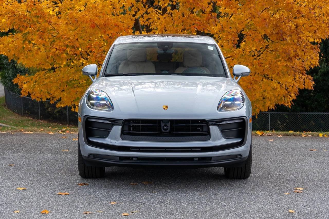 Used 2026  Porsche  image 10